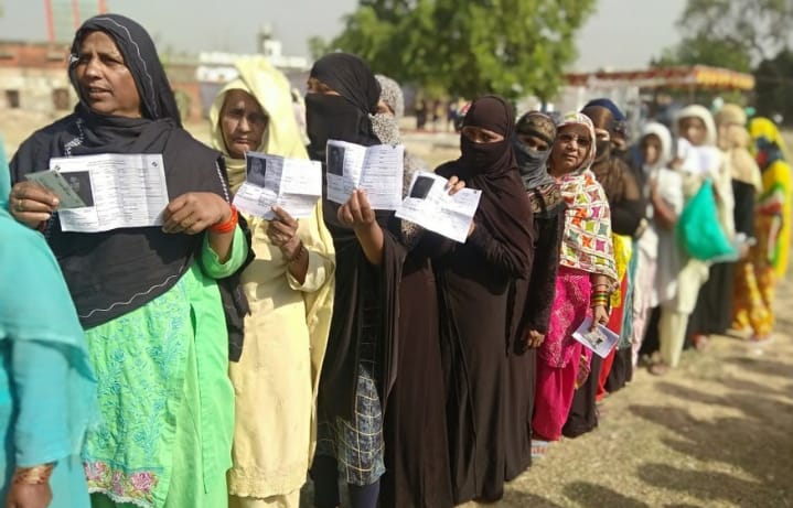 Voting Underway For 1st Phase Of First-Ever DDC Elections In J&K