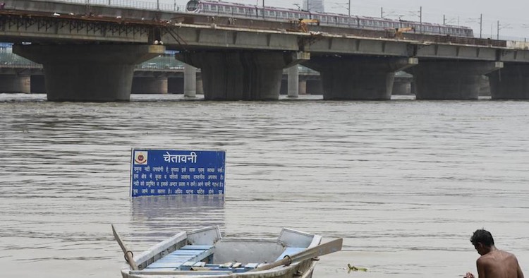 Water Levels in Yamuna River Rise Close To The Warning Mark