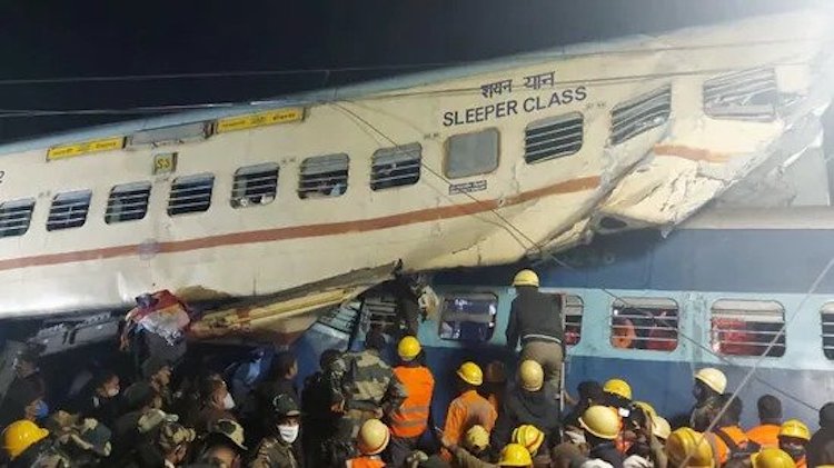 Bengal Train Accident: 9 Confirmed Dead In Guwahati-Bikaner Express Derailment 