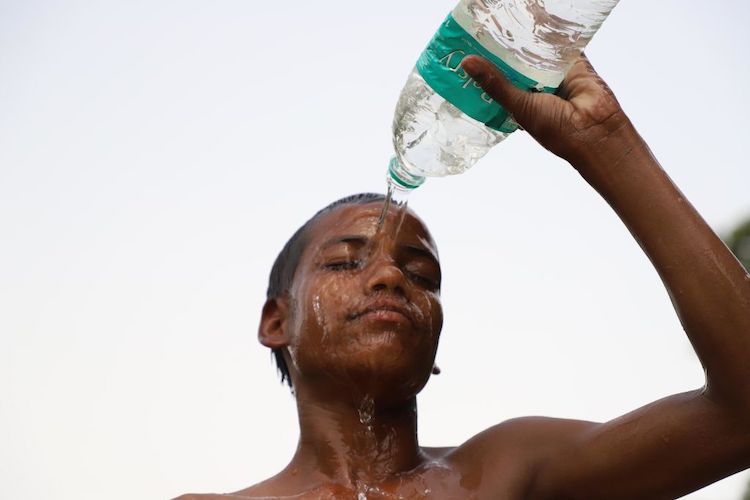  Orange Alert Issued In Many States As India Swelters In Heatwave, Will Last 3-5 Days Says Met 