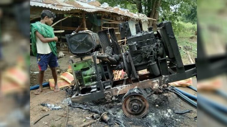 Chhattisgarh: Naxalites Set Ablaze 5 Vehicles Involved In Road Construction In Rajnandgaon District