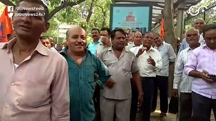 MTNL Employees Protest Outside Delhi’s Sanchar Bha