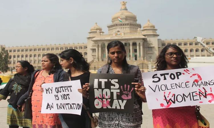 India&#39;s Women Politicians Faced Vicious Trolli