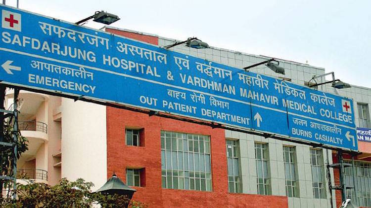 Two Safdarjung Doctors Assaulted For 'Spreading' C