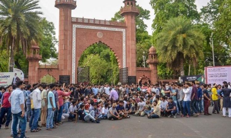 400 people sued for candle march in AMU