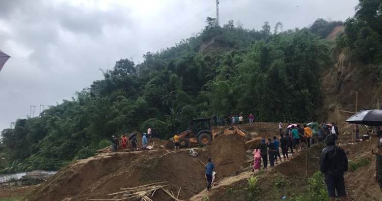 Landslides in Arunachal Pradesh, eight people incl