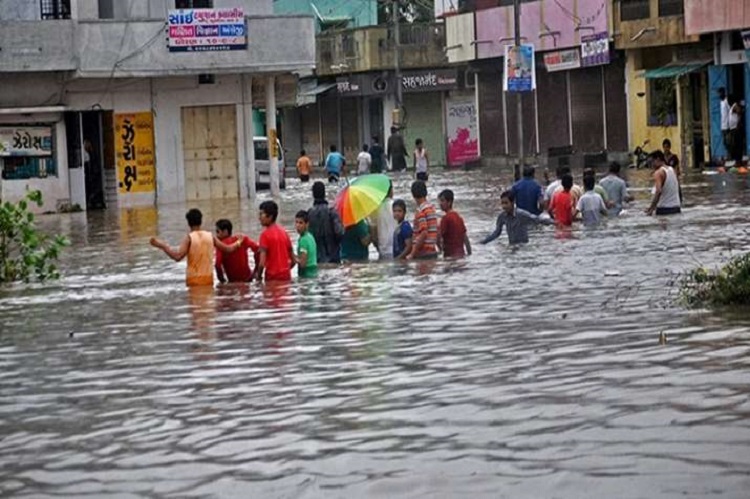 Record 10 inches of rain in Saurashtra of Gujarat,