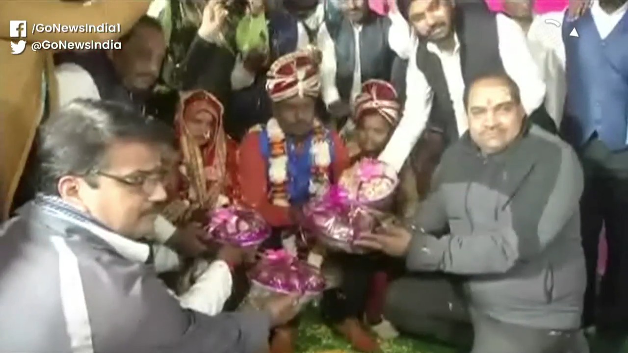 UP Couple Exchange Garlands Made Up Of Onions And 