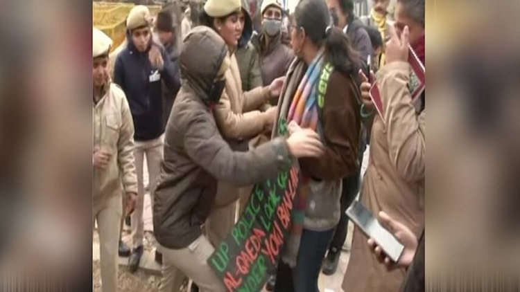 Jamia-JNU students detained before demonstrating i
