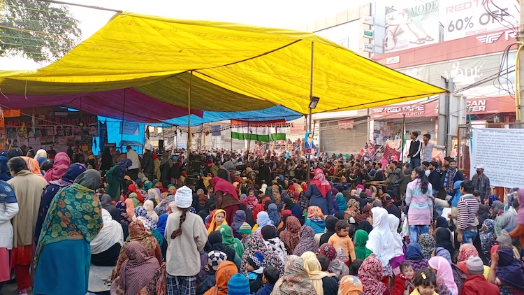 Shaheen Bagh Protesters Defy COVID-19 Mass Gatheri