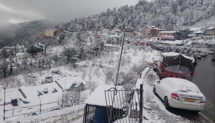 Cold wave continues in North India; snowfall in mo