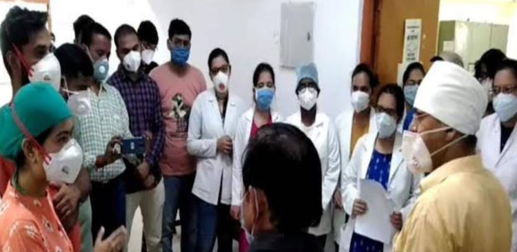 Madhya Pradesh: Doctors strike in Sagar for not ge