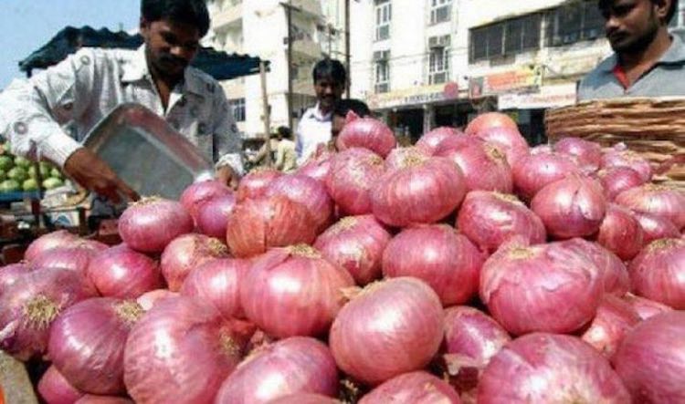 Onion again becomes expensive, price reached Rs 10